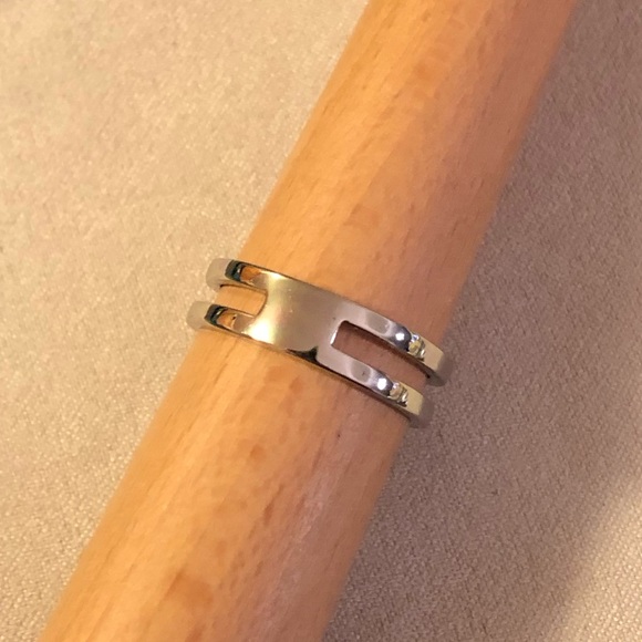 EUC Ring Bomb Party CZ & Lab Created Stone Double Band Ring, SZ 9 - Picture 6 of 11